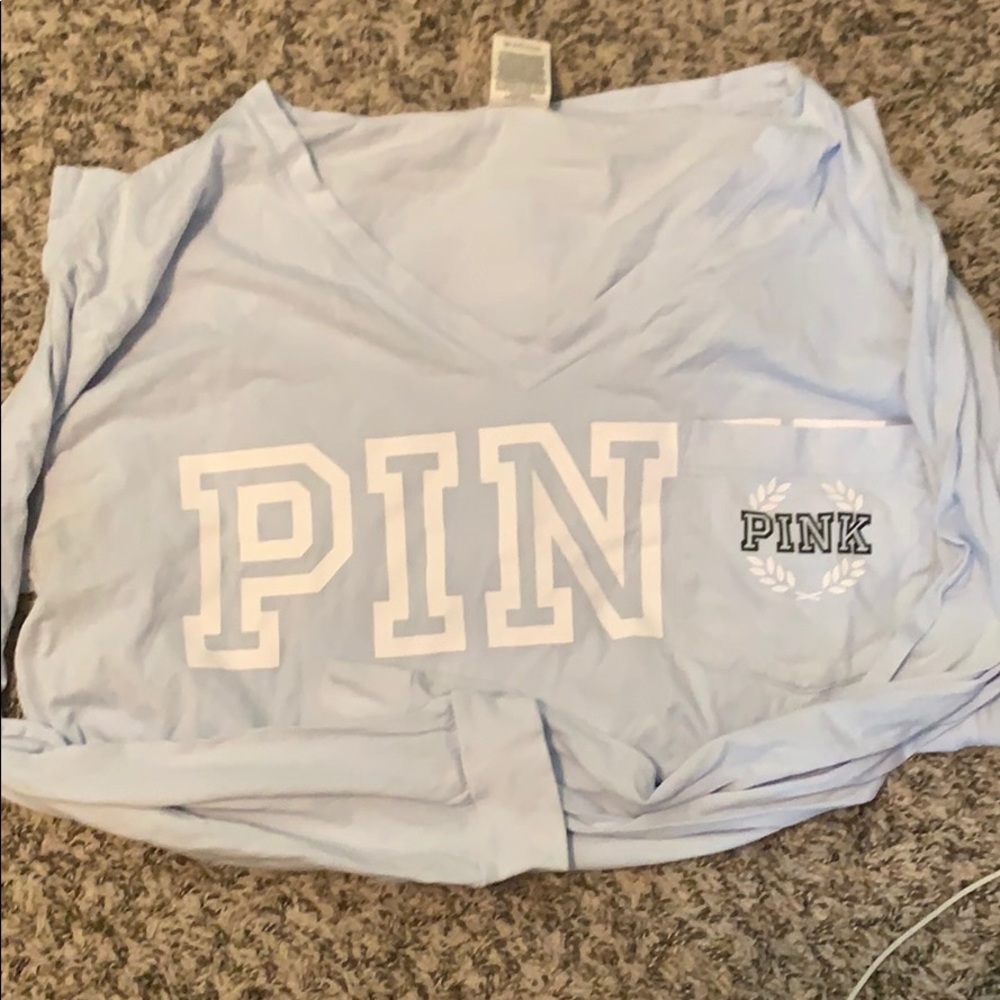 PINK v-neck long sleeve shirt